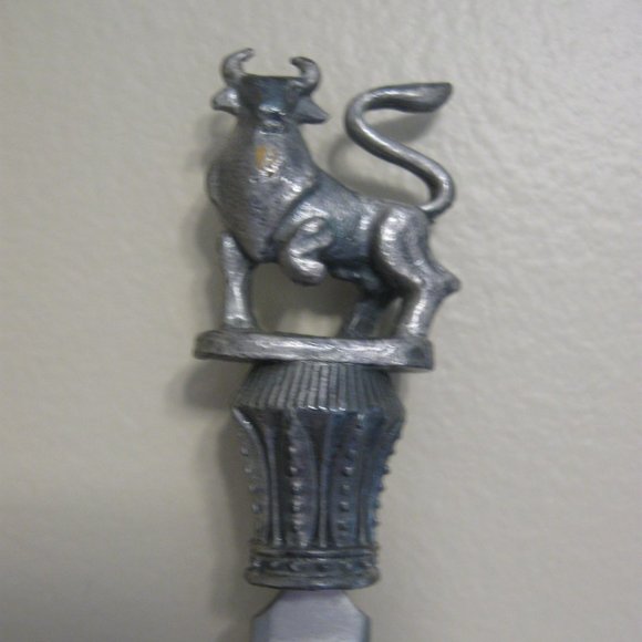 ***SOLD*** Vintage Pewter Letter Opener Merrill Lynch Bull Market Logo - Picture 3 of 5